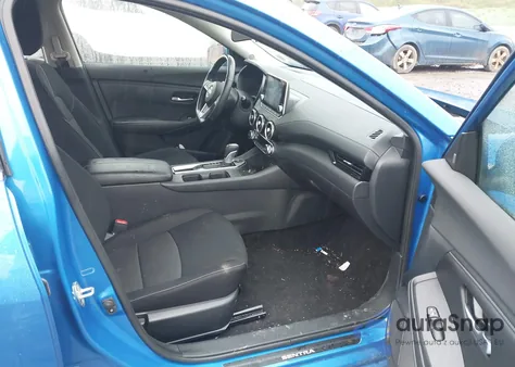 2021 Nissan Sentra Sv Xtronic Cvt z USA, uszkodzony, nr VIN 3N1AB8CV4MY318657